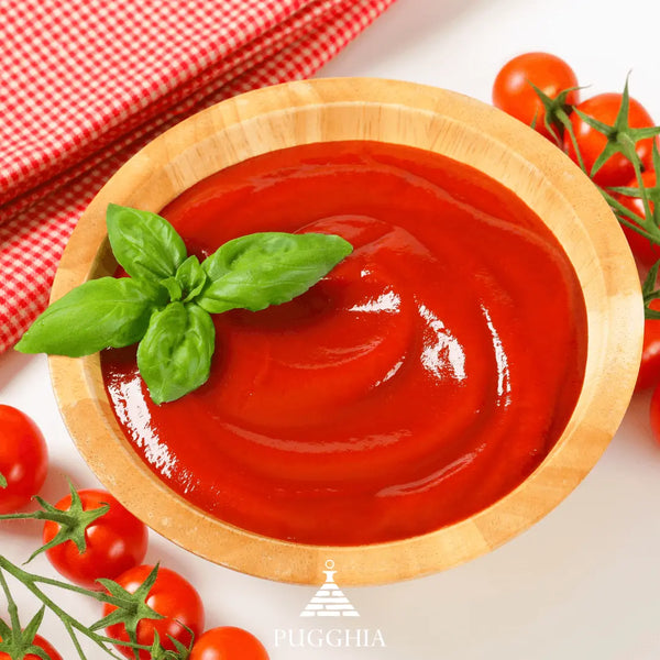 Tomatenpüree: Herz der apulischen Küche, Geheimnis der Tradition 